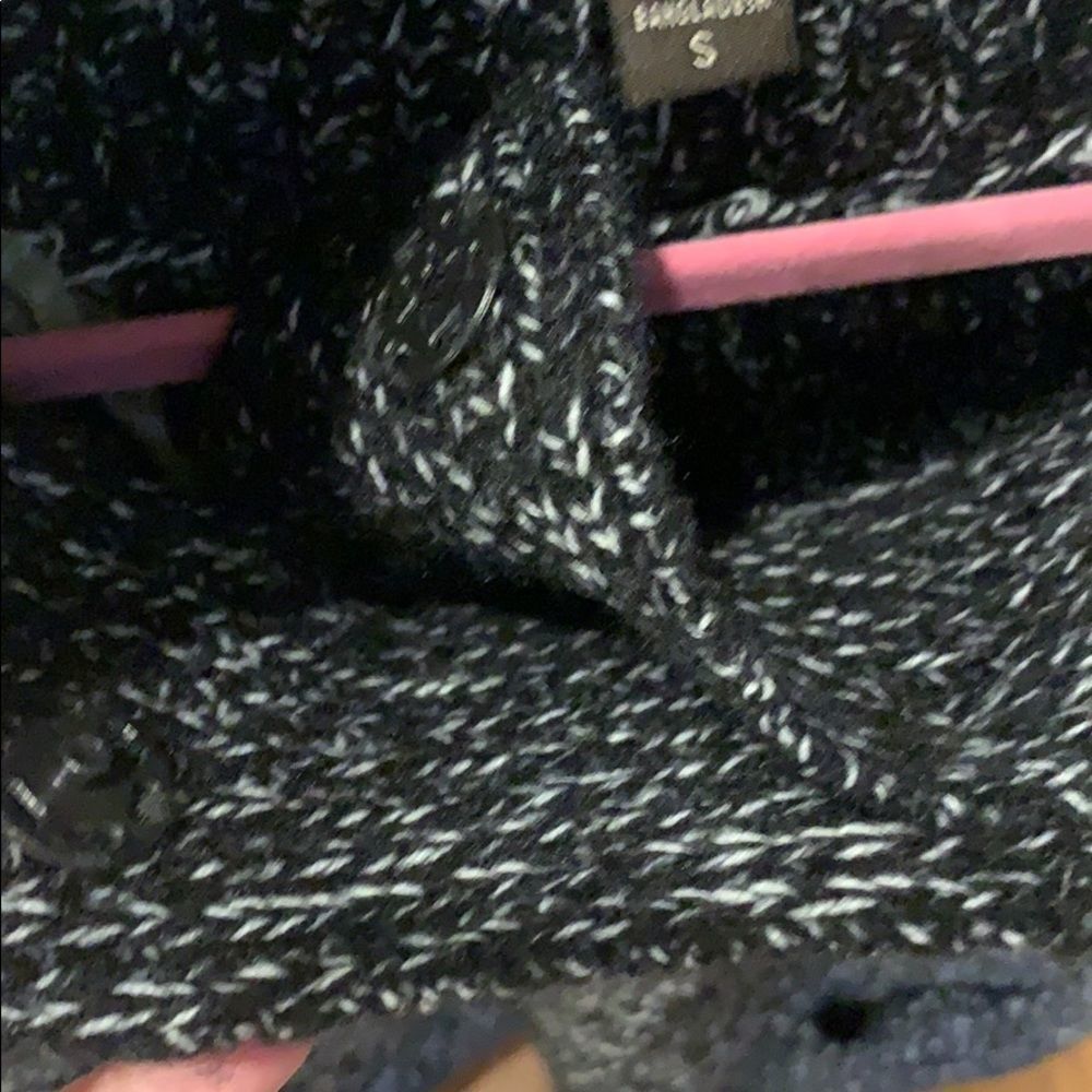 Cap Sleeve Sweater - Picture 4 of 6